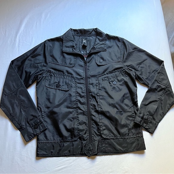 KANE AND UNKE black boxy utility windbreaker zip up long sleeve rain jacket